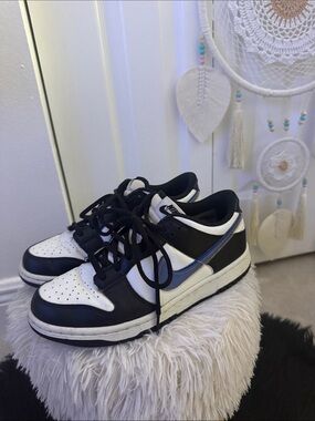 Nike Low-Top Sneakers in Black, White & Blue Accent 5Y